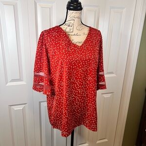 Chic Red Patterned V-Neck Blouse